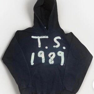 Taylor Swift  T.S. 1989 black hoodie large